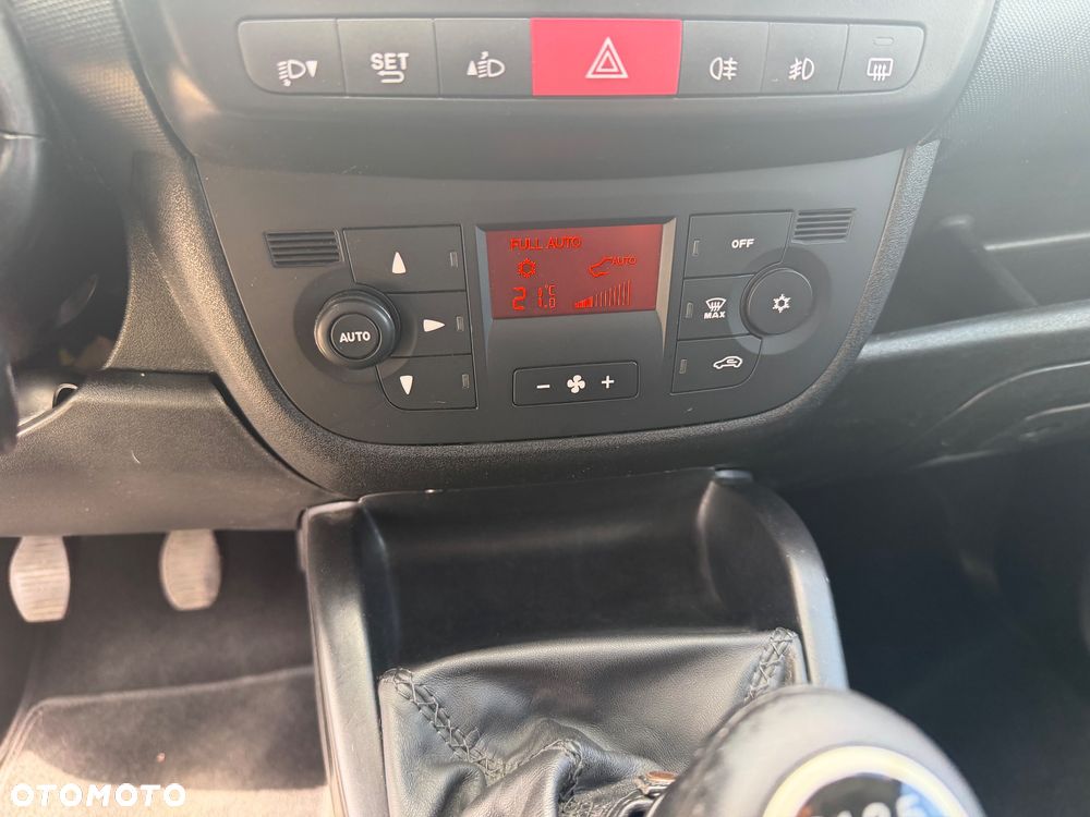 Opel Combo 1,6 CDTI - 17