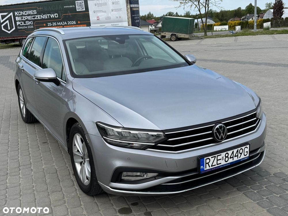 Volkswagen Passat - 20