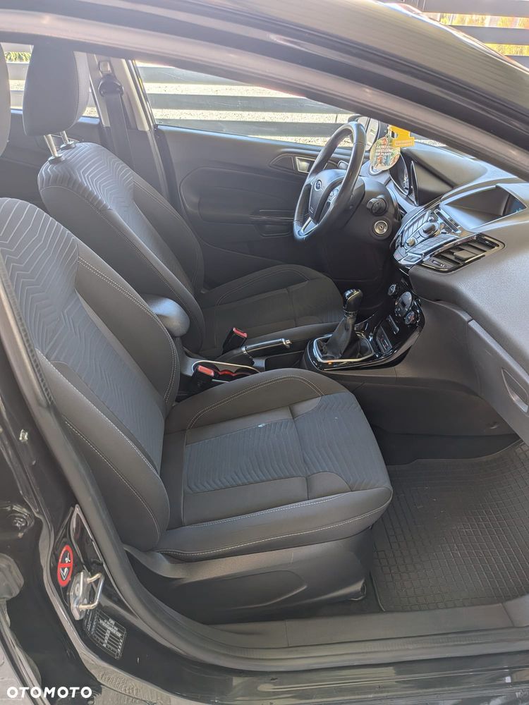 Ford Fiesta - 11