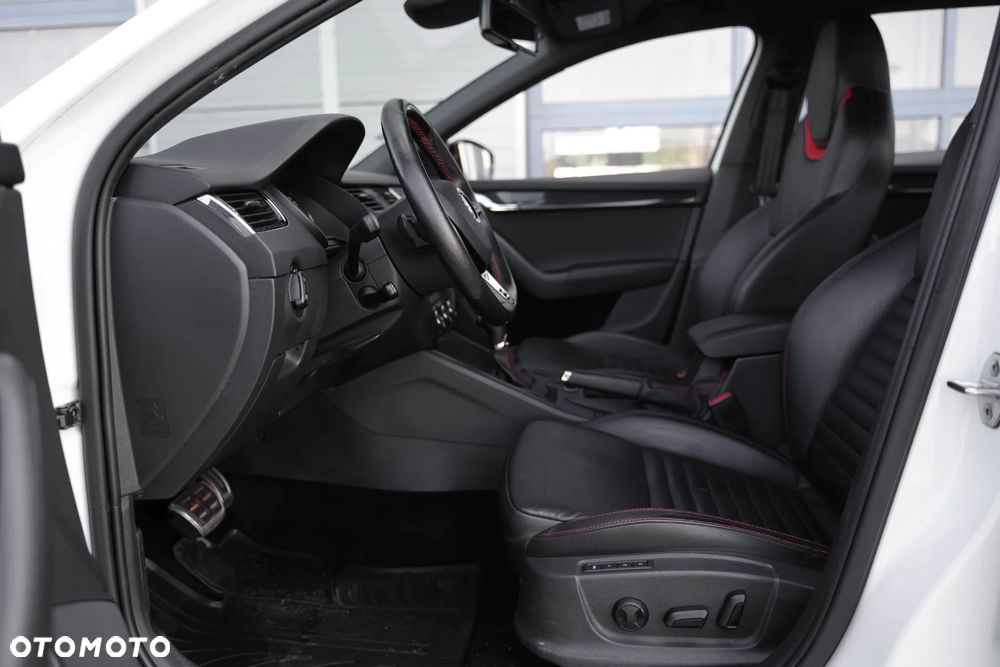 Skoda Octavia 2.0 TDI 4x4 RS DSG - 25