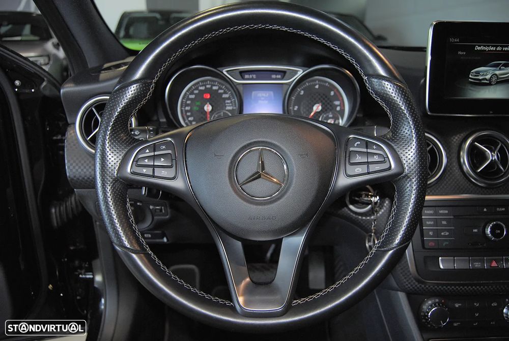 Mercedes-Benz A 180 d Urban Aut. - 23