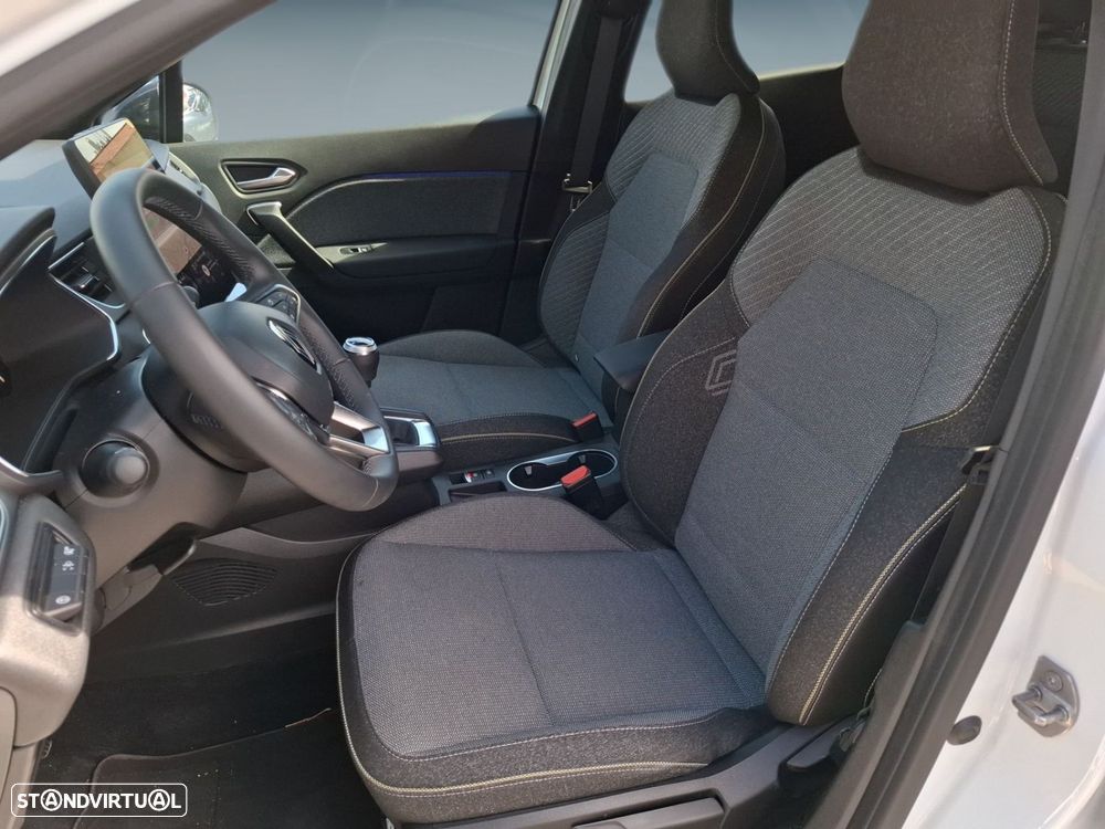 Renault Captur 1.0 TCe Techno Bi-Fuel - 11