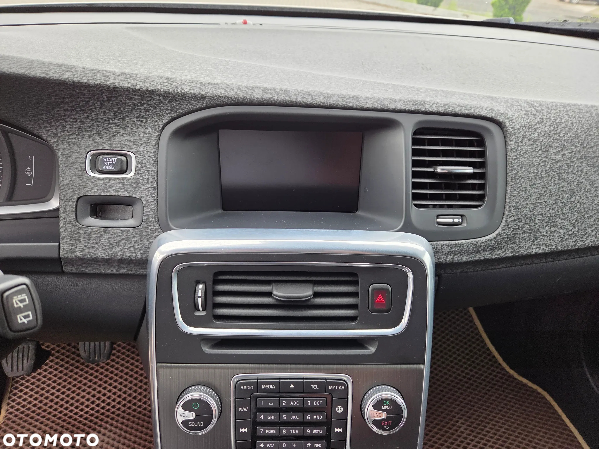Volvo V60 D3 Momentum - 18
