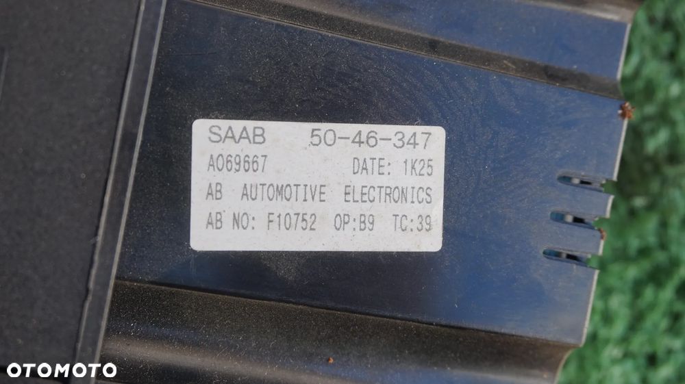 Saab 9-5 2.3 turbo 250 KM  AERO B235R  panel sterowania nawiewu wyswietlacz ekran 5046347 - 3