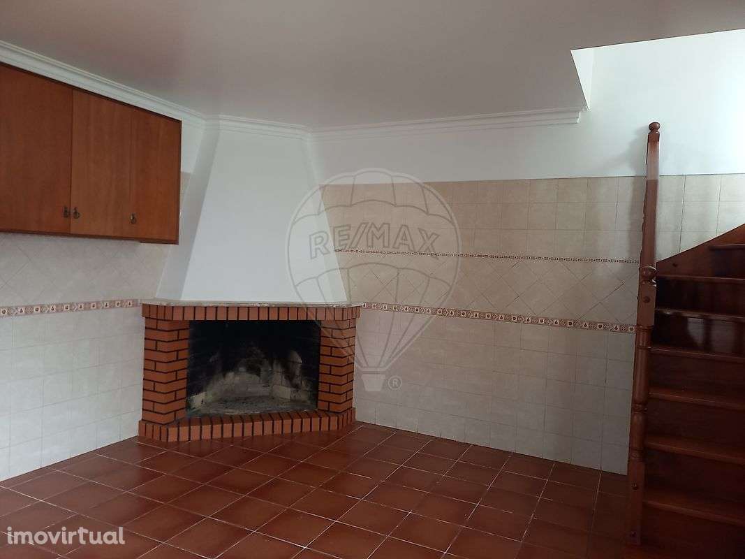 Moradia T4 para arrendamento - Grande imagem: 2/13