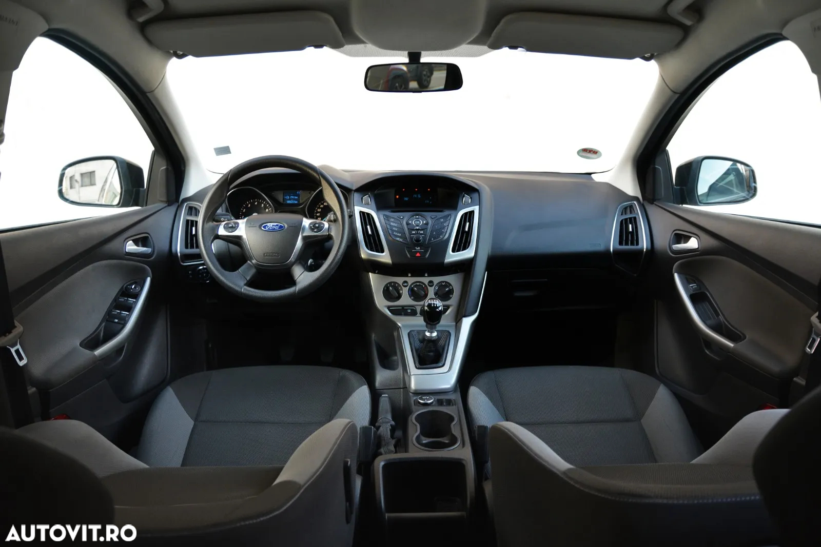 Ford Focus 1.0 EcoBoost Start-Stopp-System TREND - 5