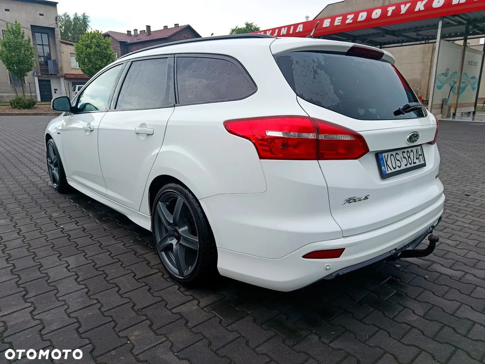 Ford Focus 1.5 EcoBoost STart-Stopp-System ST-LINE - 6