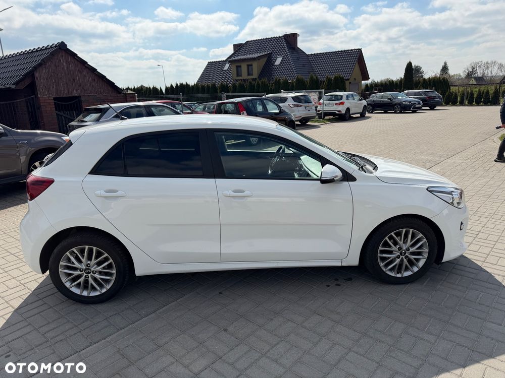 Kia Rio 1.2 Business Line - 6