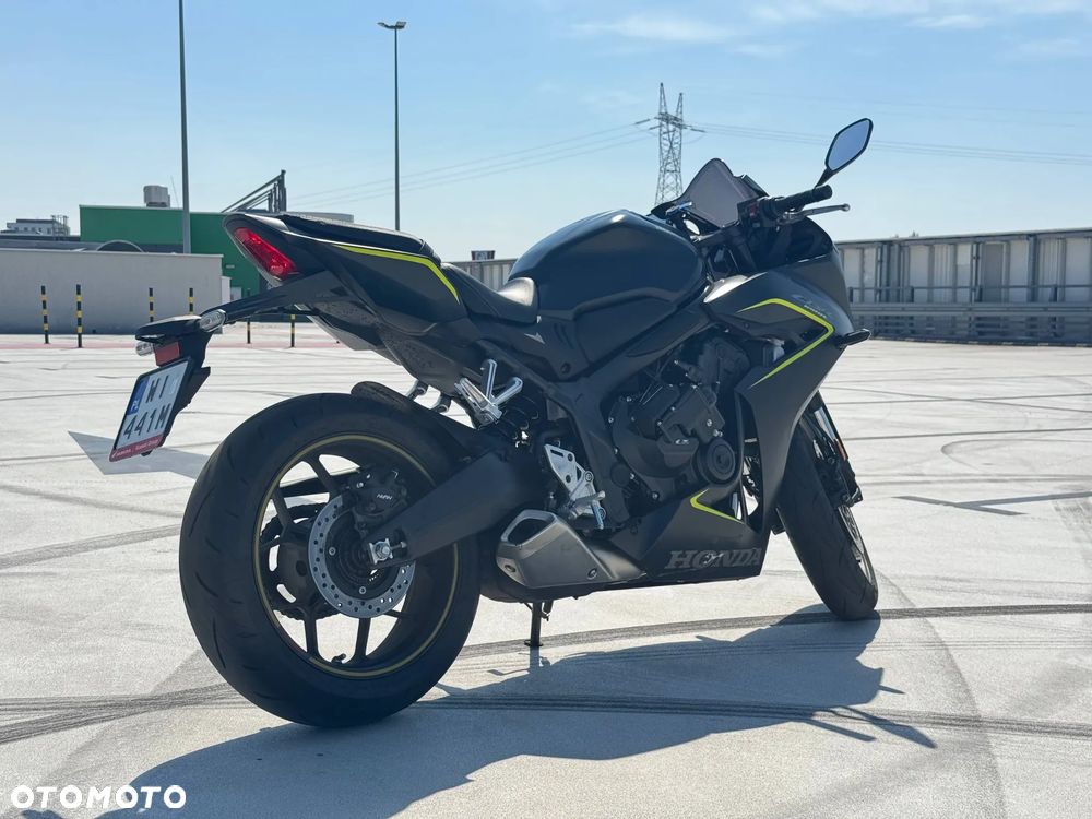Honda CBR - 3