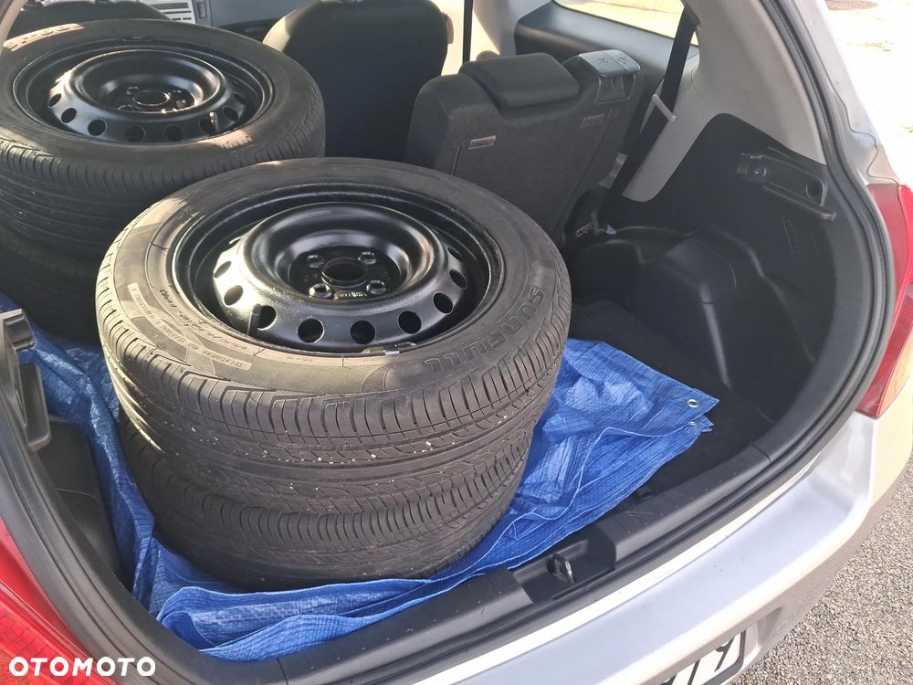 Toyota Yaris 1.3 Luna A/C - 22