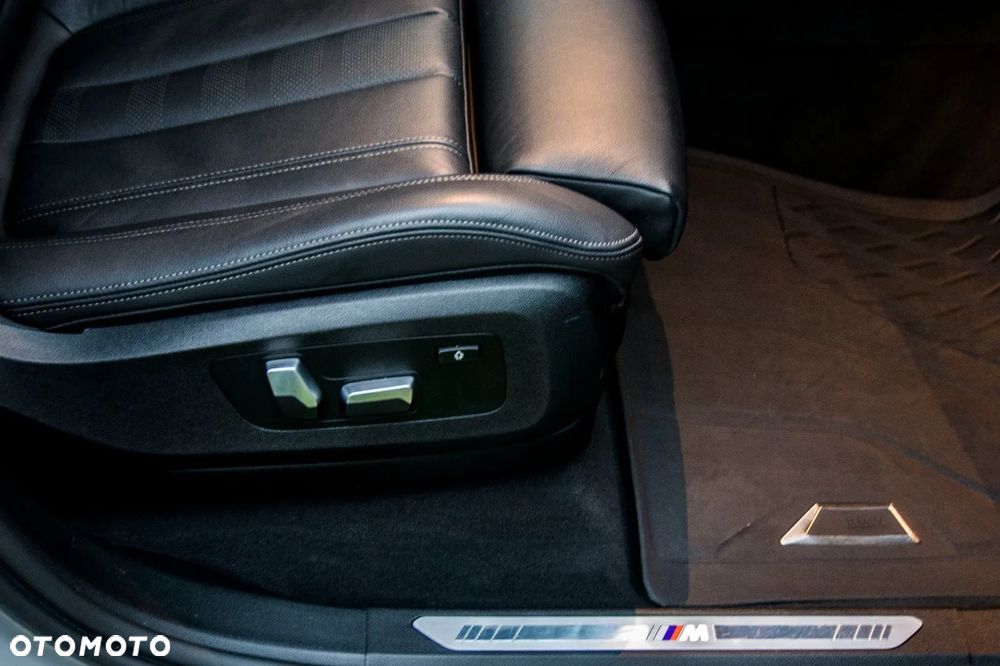 BMW X5 xDrive25d - 27