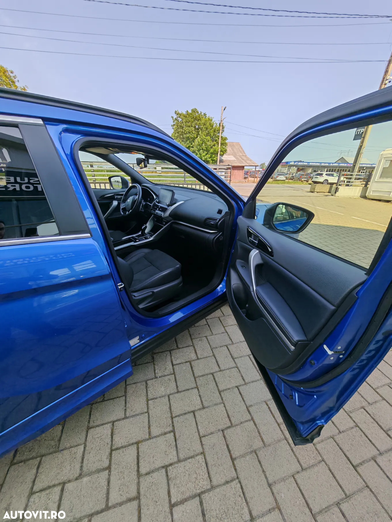 Mitsubishi Eclipse-Cross PHEV Intense+ - 24