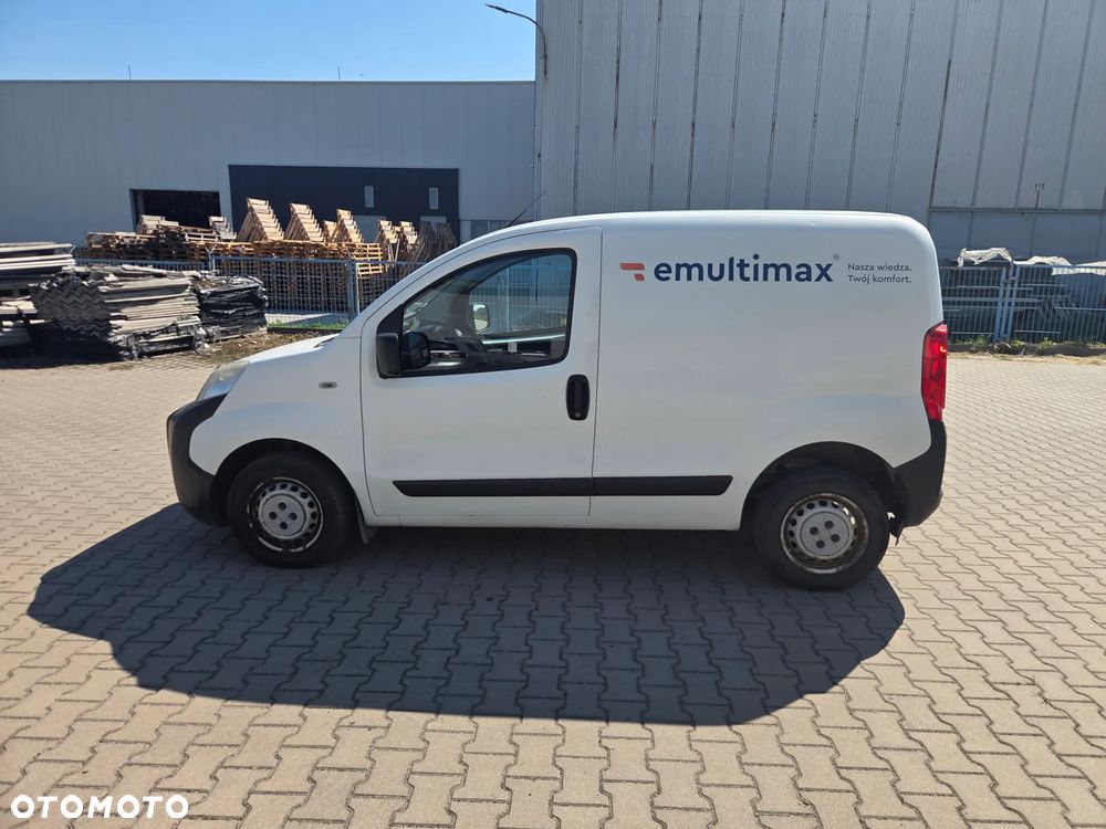 Fiat Fiorino Kombi Base - 2