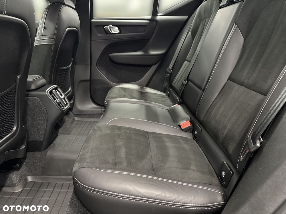 Volvo XC 40 B4 B R-Design - 9