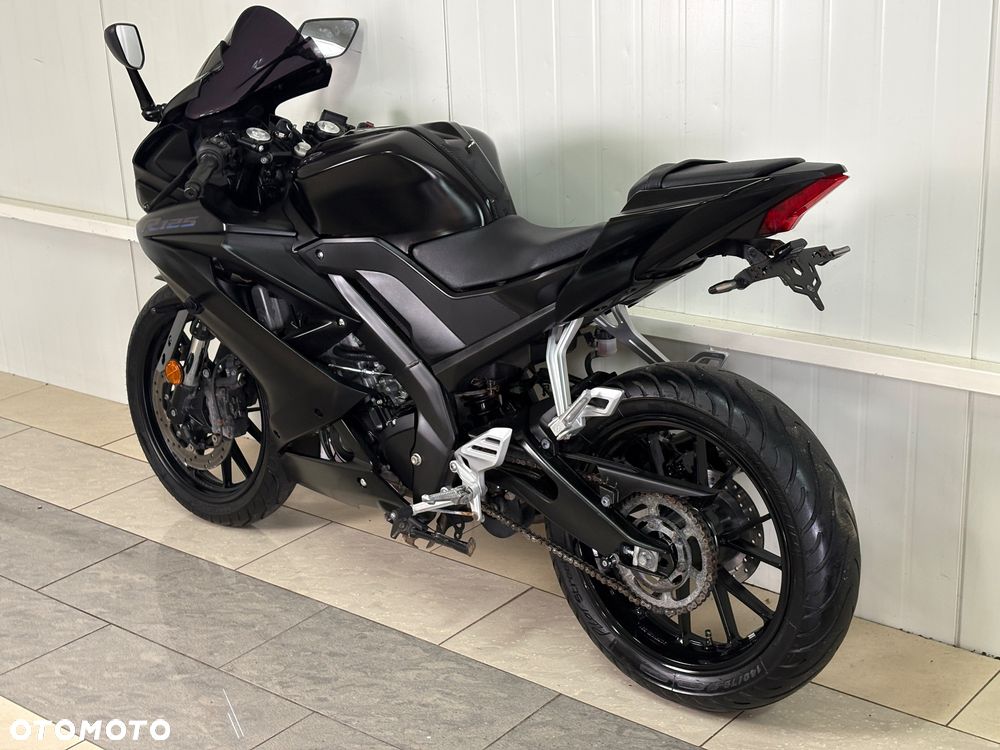 Yamaha YZF - 8