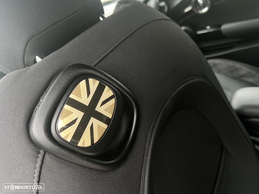 MINI 3 Portas Cooper D - 25