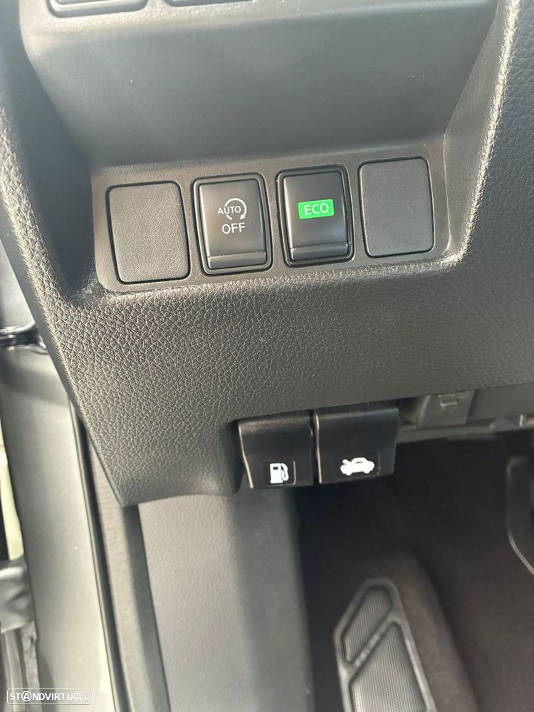 Nissan Qashqai 1.5 dCi N-Connecta DCT - 15