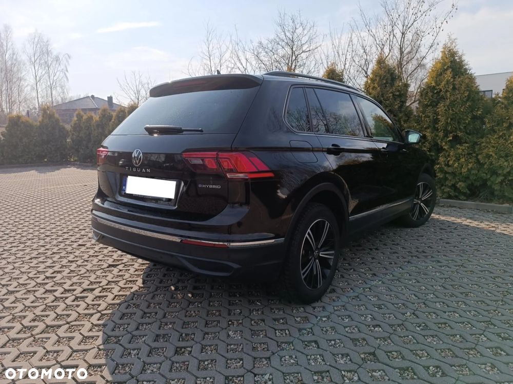 Volkswagen Tiguan - 5