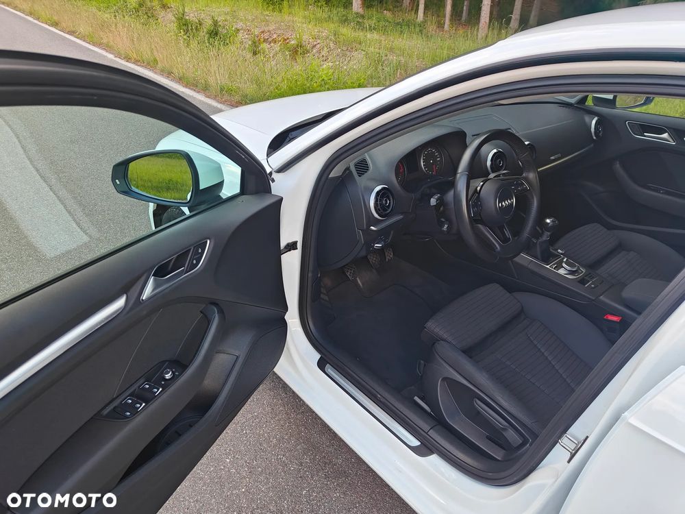 Audi A3 Sportback - 19