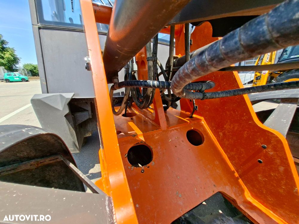 Hitachi ZW95-6C  4x4 - 20