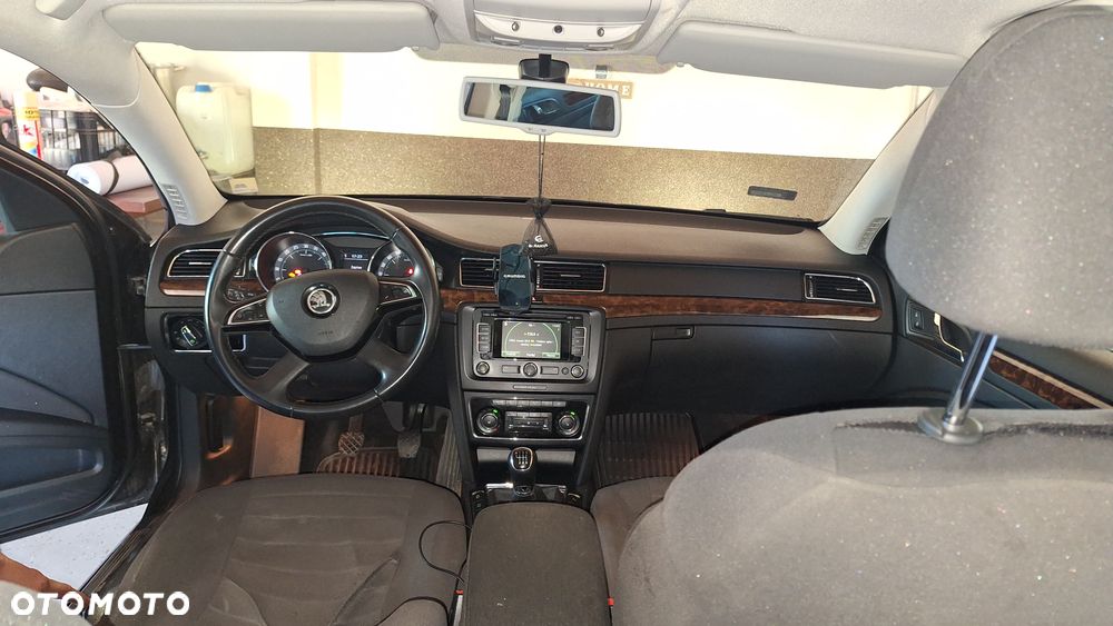 Skoda Superb 2.0 TDI Elegance - 12