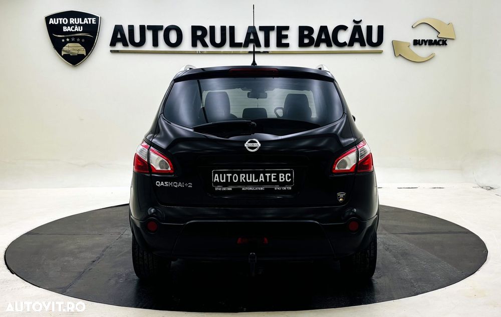 Nissan Qashqai+2 - 11