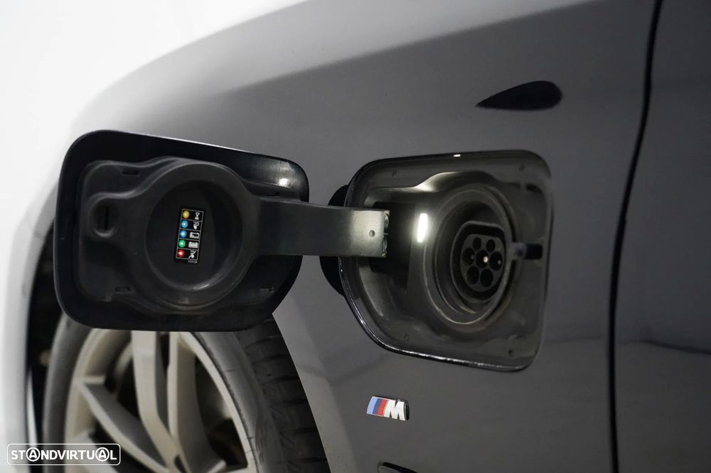 BMW 530 e iPerformance Pack M - 27
