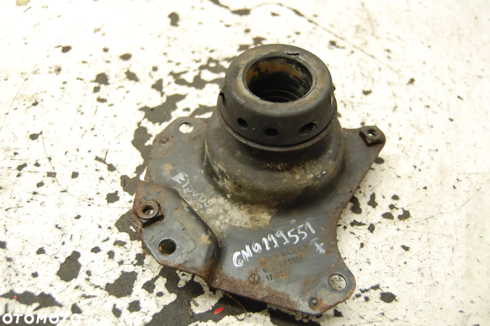 ŁAPA SILNIKA 6N0199651F VW LUPO 1.4 MPI POLO III - 1