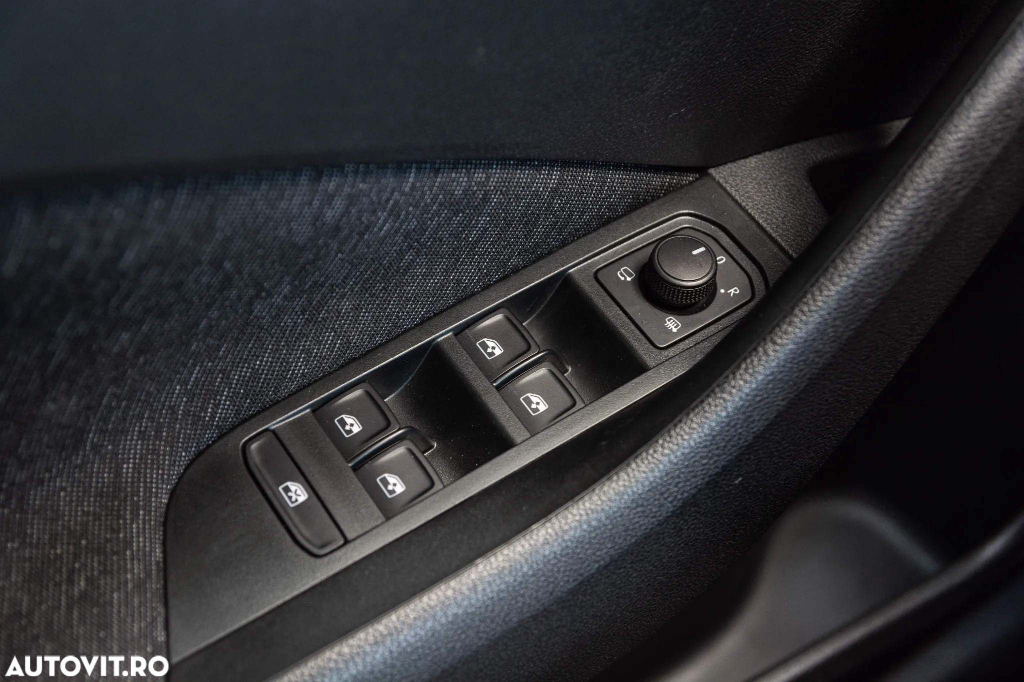 Skoda Kamiq 1.0 TSI DSG Ambition - 26