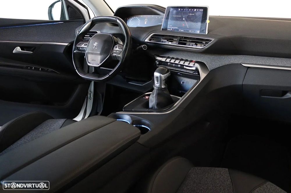 Peugeot 5008 1.2 PureTech Allure - 6