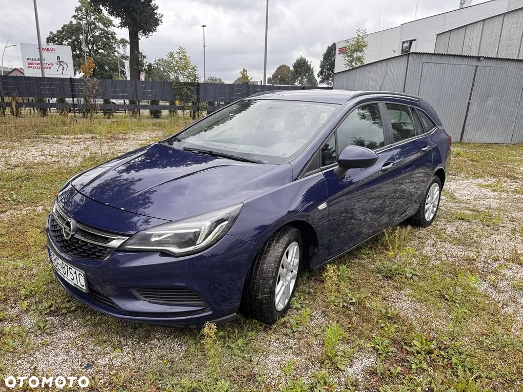 Opel Astra IV 1.6 CDTI Enjoy - 1