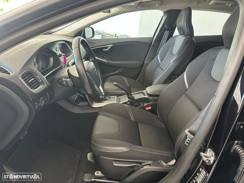 Volvo V40 2.0 D3 Kinetic Geartronic - 12