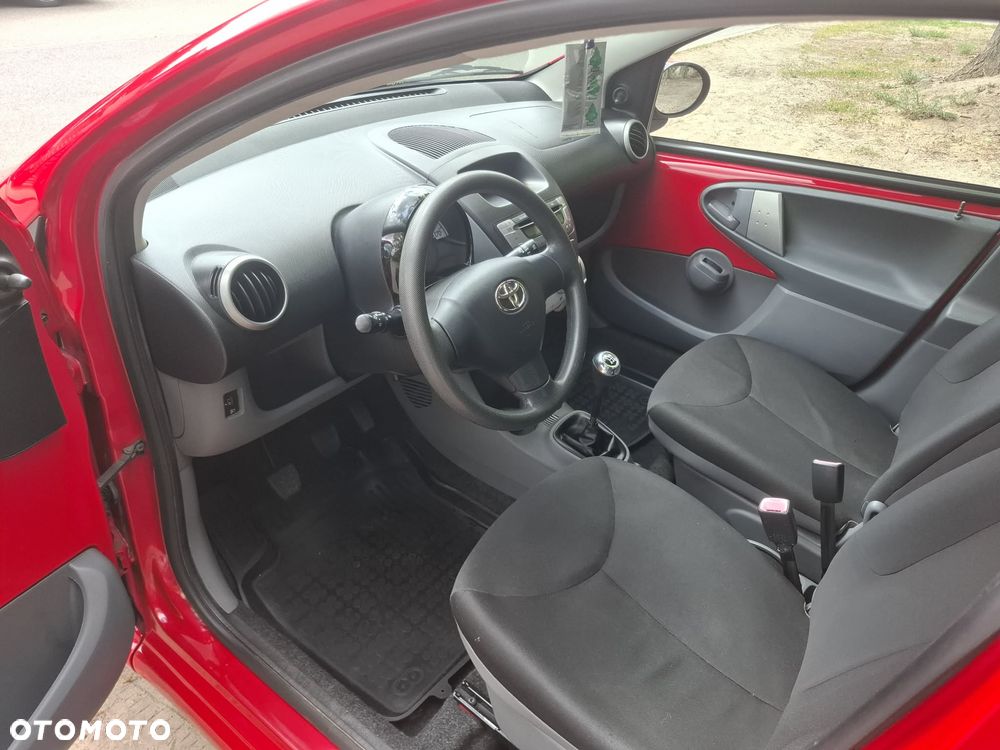 Toyota Aygo 1.0 VVT-i Luna EU5 - 10