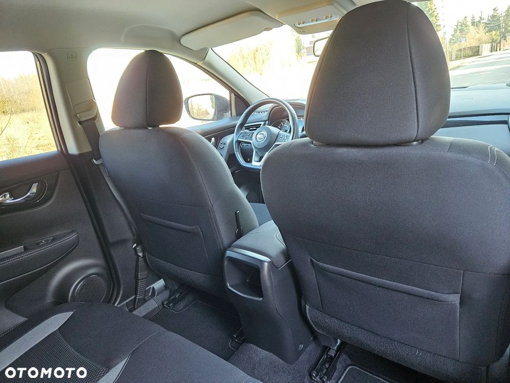 Nissan Qashqai 1.2 DIG-T N-Vision - 31