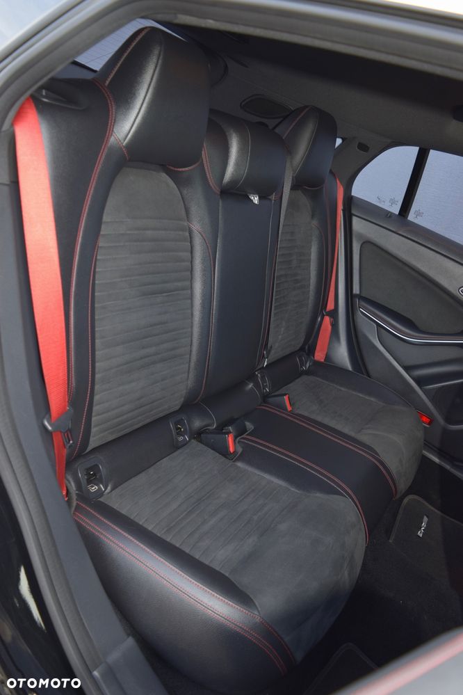 Mercedes-Benz CLA AMG 45 4Matic Shooting Brake AMG Sp.sh 7G-DCT AMG Night Edition - 19