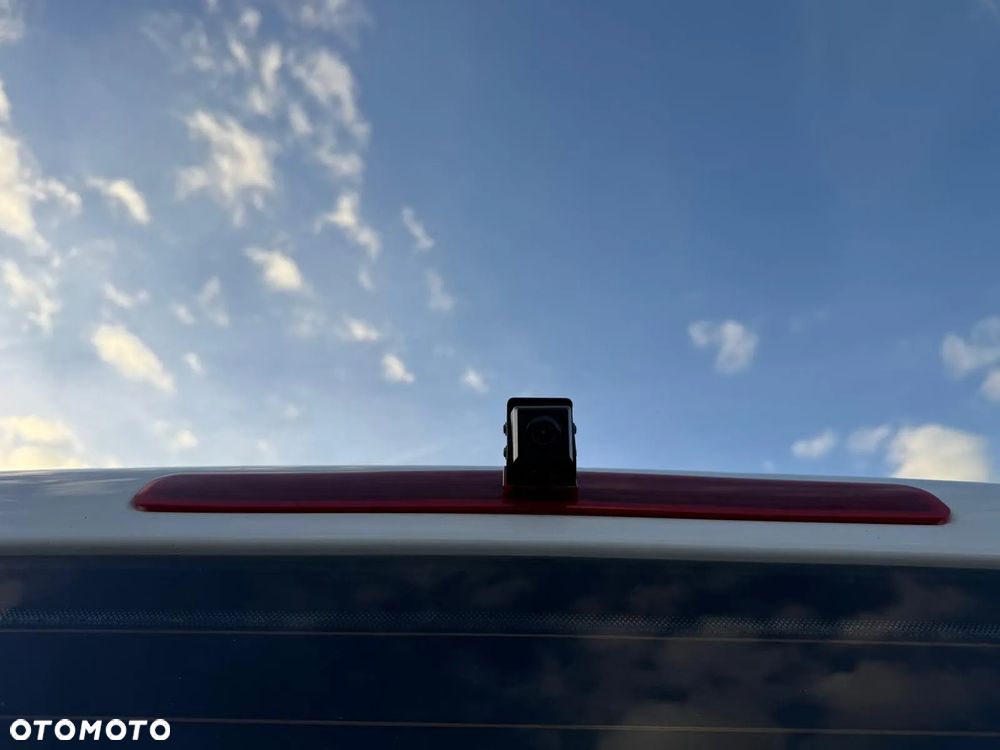 Volkswagen TRANSPORTER T5 - 31