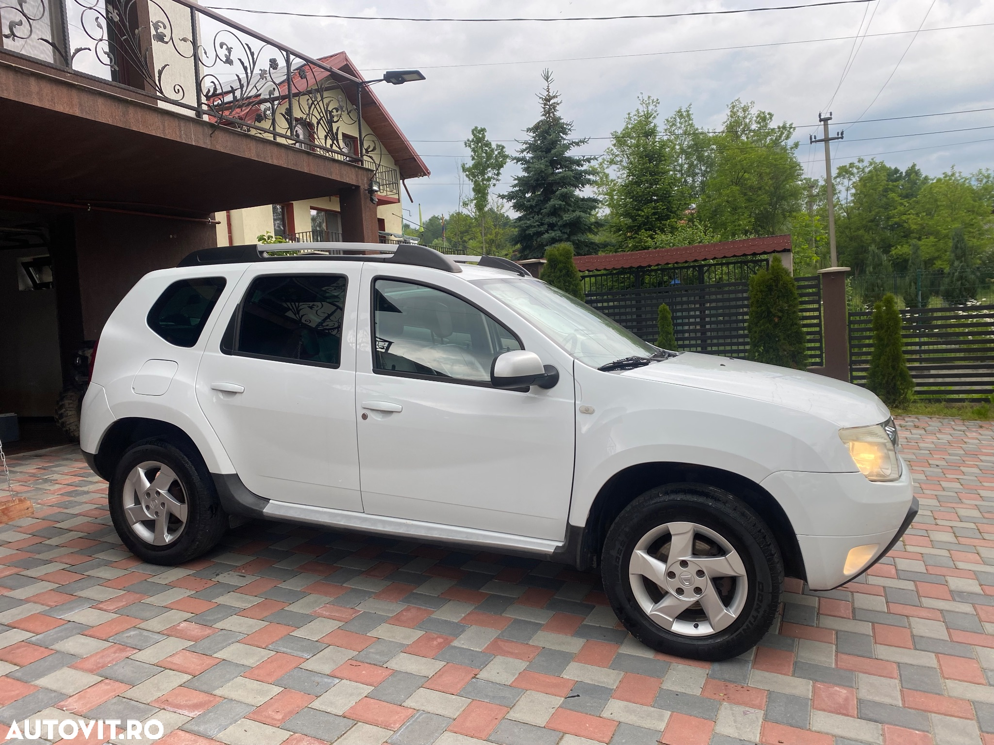 Dacia Duster 1.5 dCi 4x2 Laureate - 12