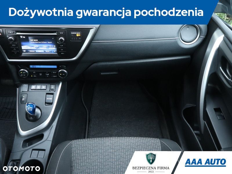 Toyota Auris - 10