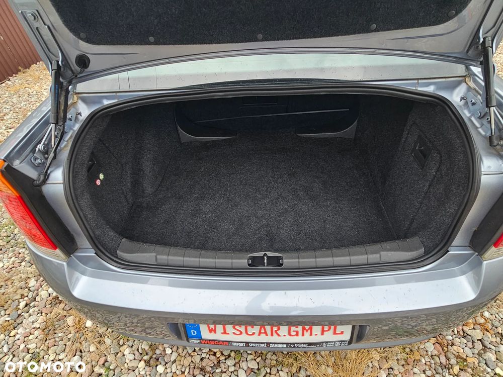 Opel Vectra 1.6 Business Plus - 11