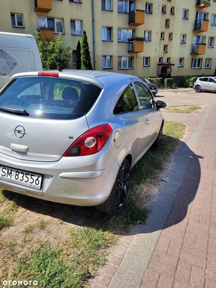 Opel Corsa 1.4 16V Enjoy - 6