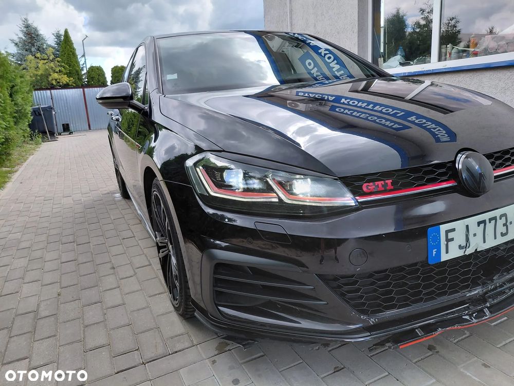 Volkswagen Golf - 14