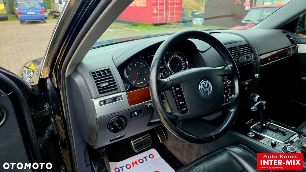 Volkswagen Touareg - 16