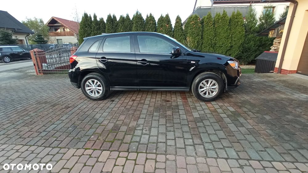 Mitsubishi ASX 1.6 Black Edition - 9
