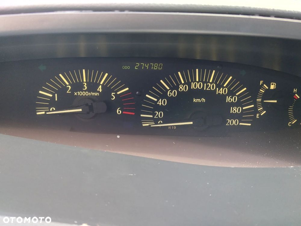 Toyota Previa 2.0 D-4D Luna - 13