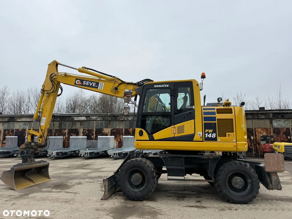 Komatsu PW 148 -11 - 4