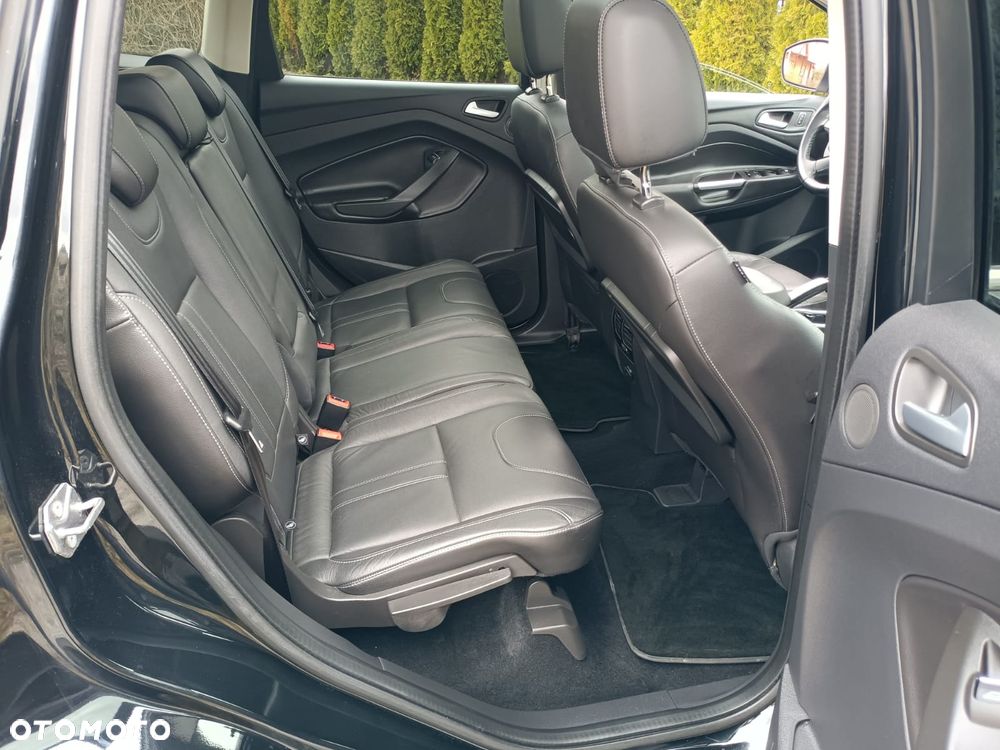 Ford Kuga 2.0 TDCi 4x4 Titanium - 24