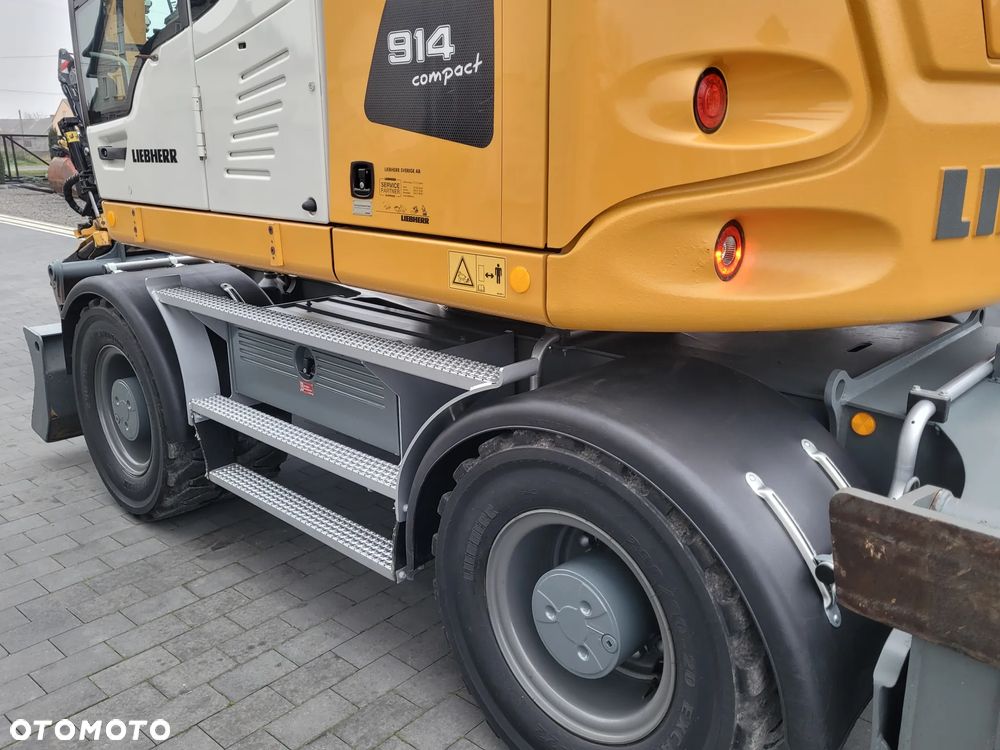 Liebherr A914 compact / ROTOTILT ze szczypcami / 2017rok /SUPER STAN / - 10