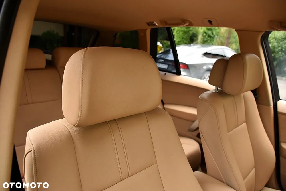 BMW X3 2.0d - 33