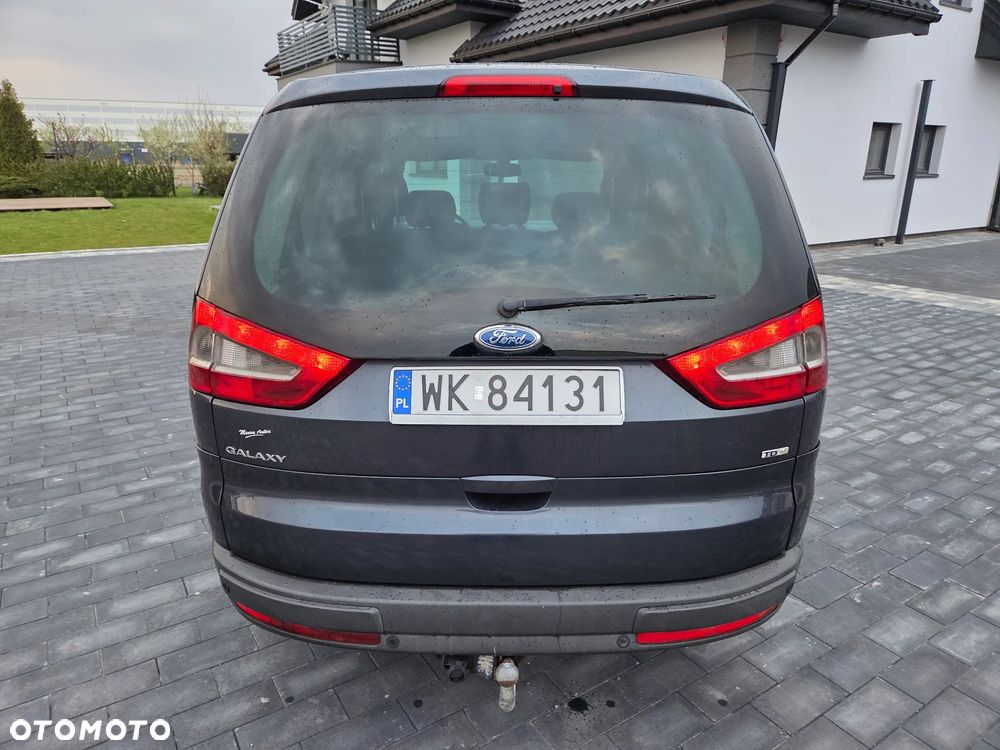 Ford Galaxy 2.0 TDCi Ghia - 13
