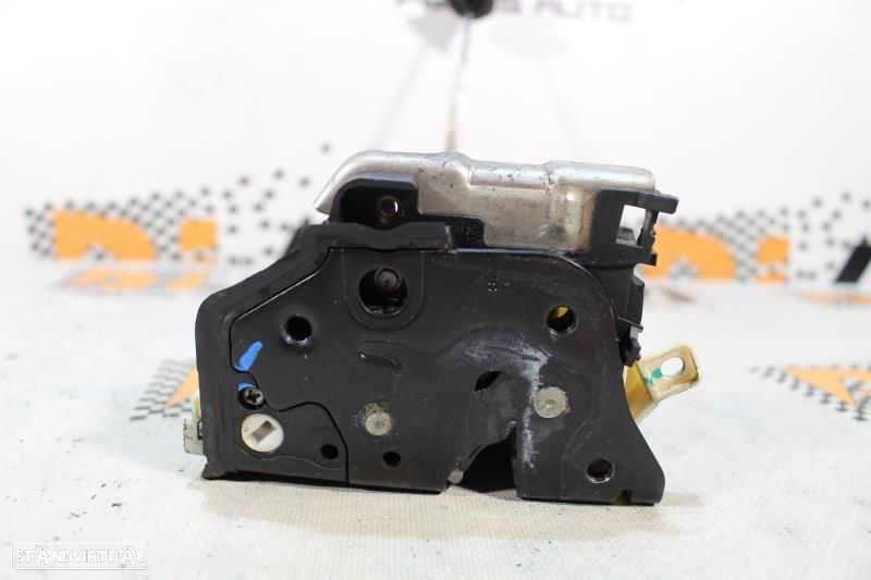 Fecho Da Porta Trás Direita Audi A3 (8P1)  8K0839016c / 8K0 839 016 C - 7